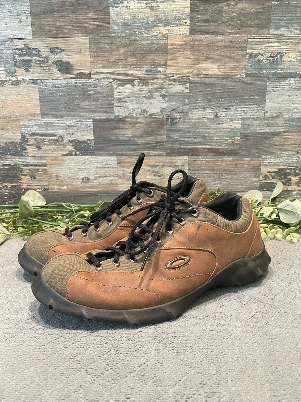 Y2K Oakley Software Nail Low Hiking Sneakers Size 11 Men's